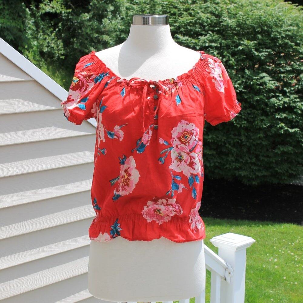 CLEARANCE! Terranova Women's Red Floral Blouse Size XS